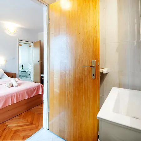 Apartment And Room Josip Rovinj Exterior photo