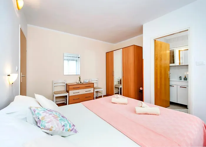 Apartment And Room Josip